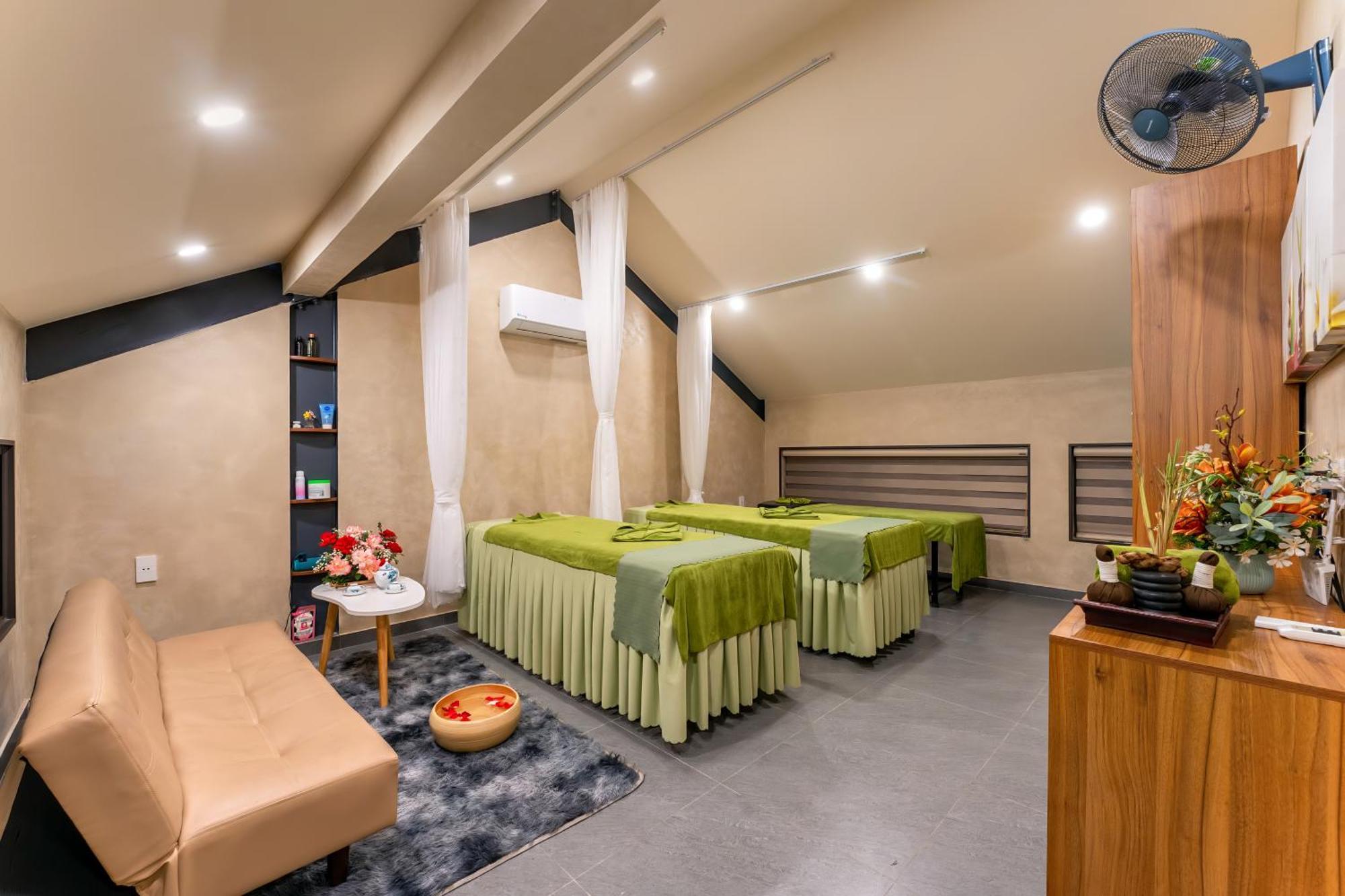 The Linh Seaside Villa Hoi An Exterior photo